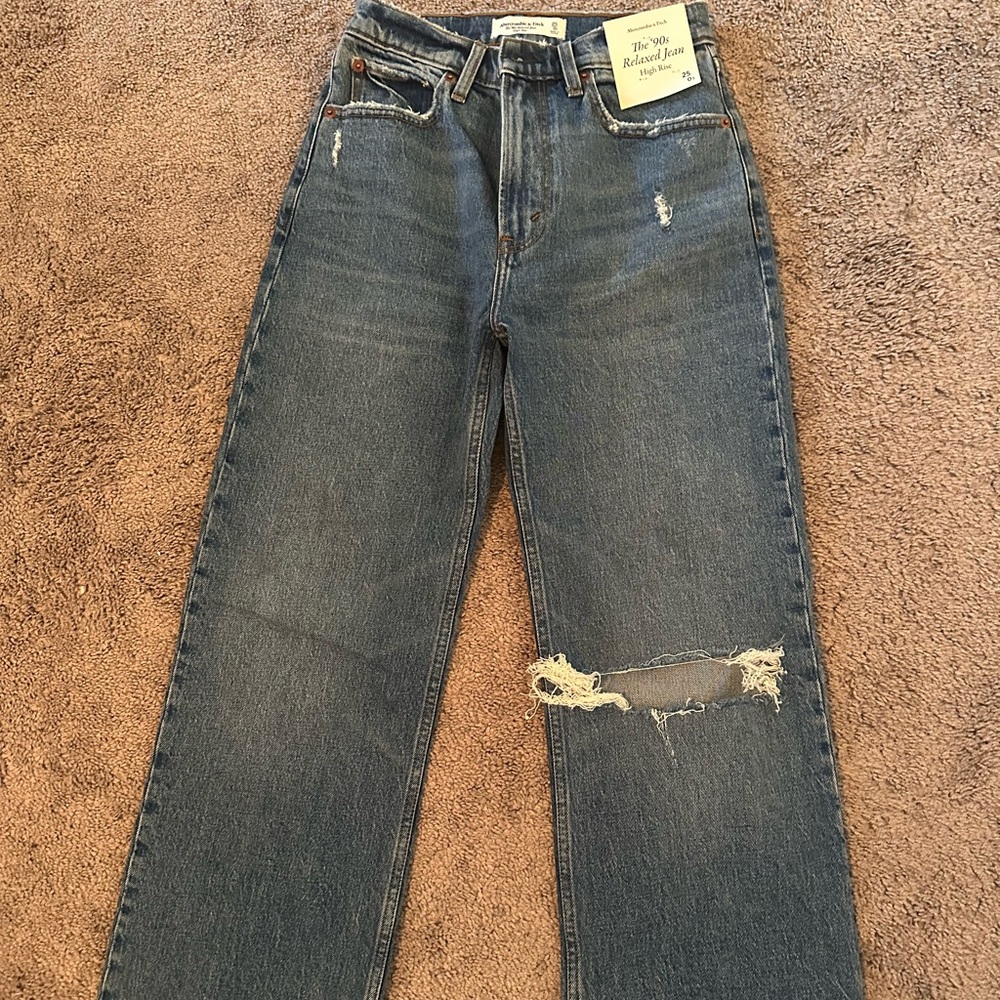 Abercrombie Relaxed High Rise Jeans